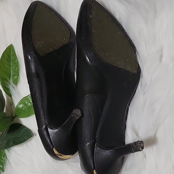 Calvin Klein - Picture 6 of 7